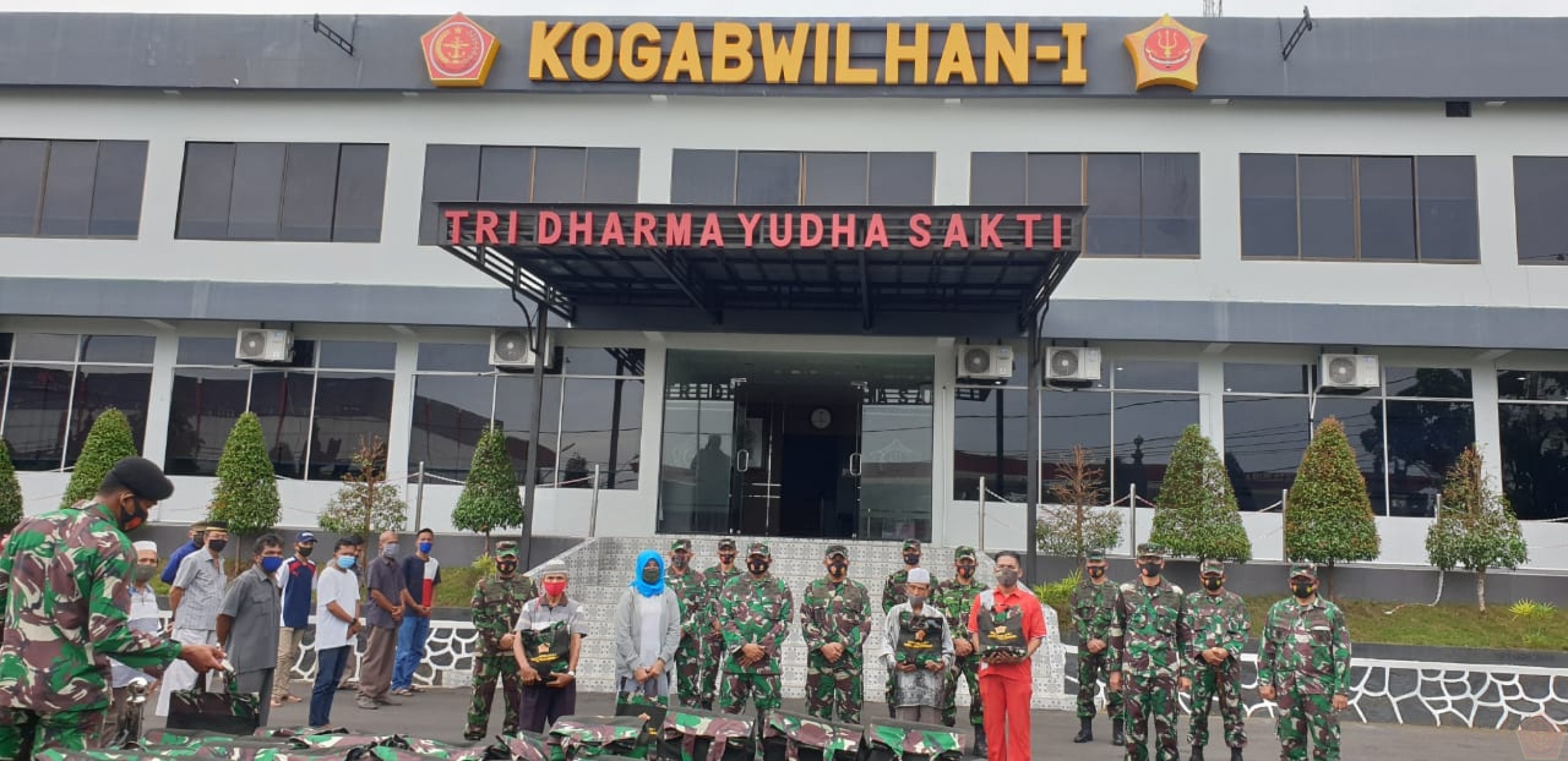 Kogabwilhan I Melaksanakan Bakti Sosial Dalam Rangka Maulid Nabi Muhammad SAW 1442 H/ 2020 M