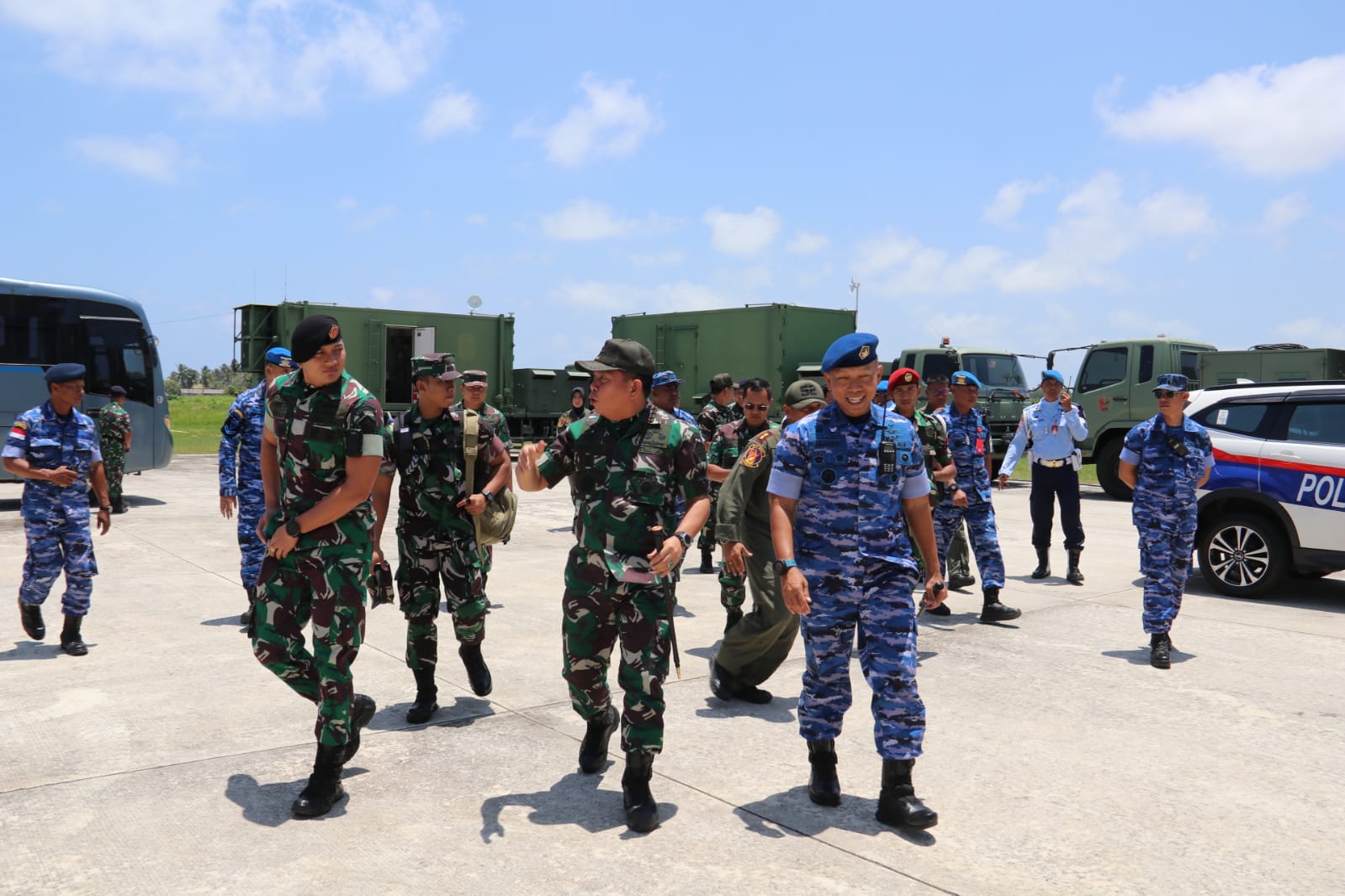 PANGKOGABWILHAN I KUNKER KE SATUAN MILITER DI NATUNA