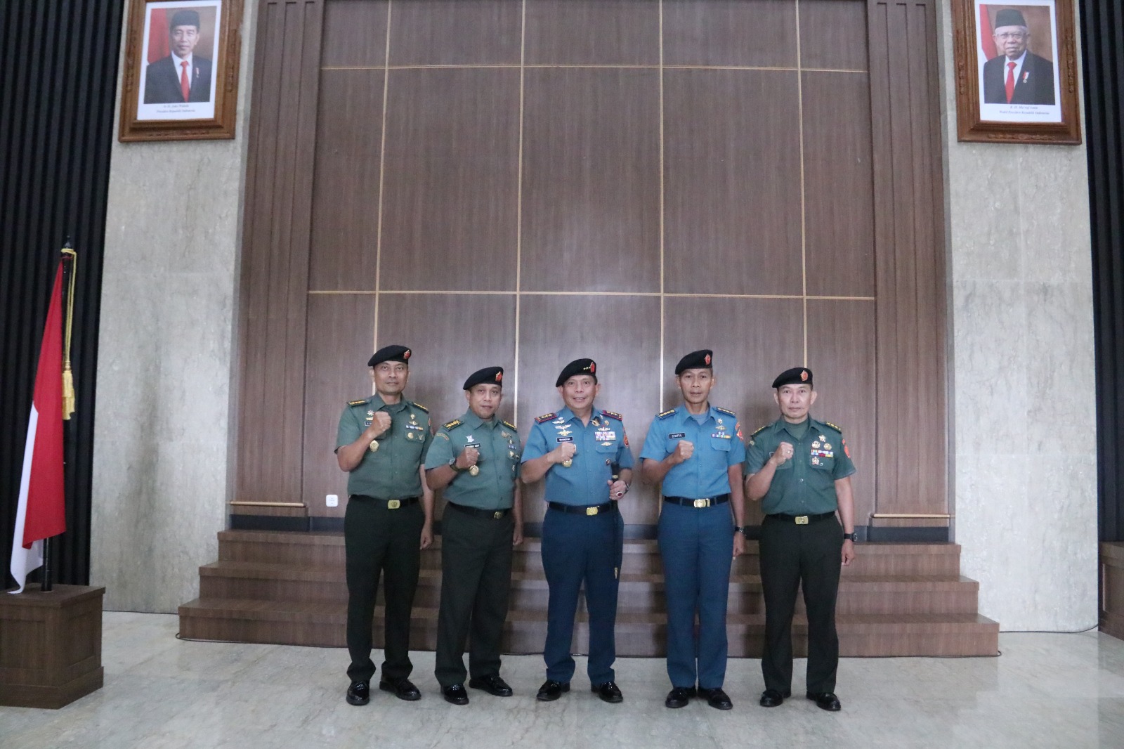 PANGKOGABWILHAN I MENERIMA LAPORAN KENAIKAN PANGKAT PRAJURIT KOGABWILHAN I PRIODE 01 APRIL 2023