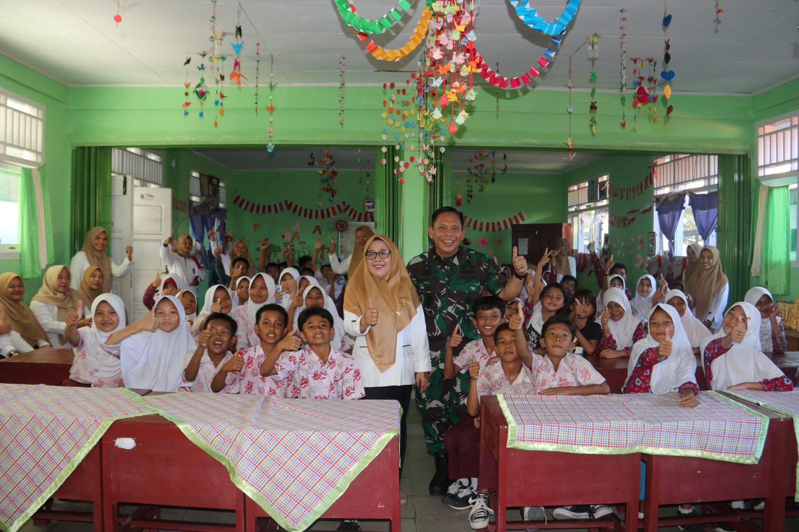 PANGKOGABWILHAN I Baksos di SD, SMP, SMA kota Bengkulu.